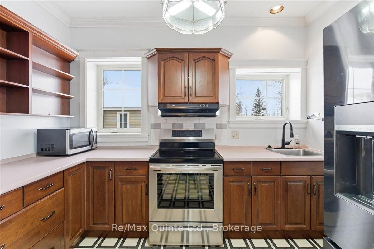 219 East Street • Greater Napanee, ON photo 25