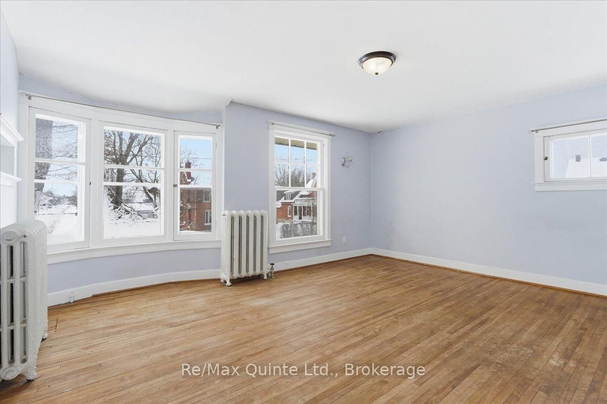 219 East Street • Greater Napanee, ON photo 31