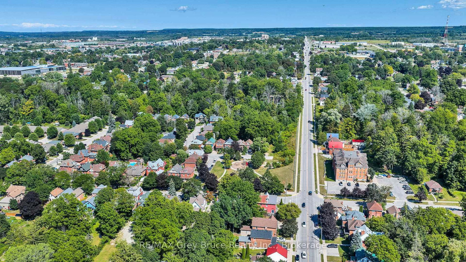 813 5th Avenue A Avenue E • Owen Sound, ON photo 36