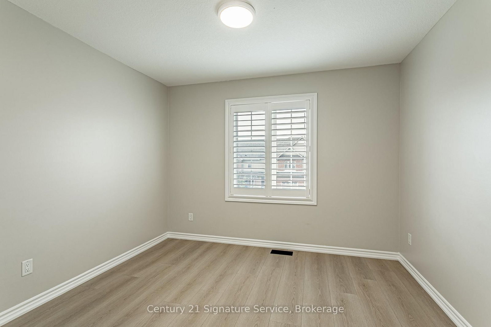 27 Freer Drive • North Dumfries, ON photo 21