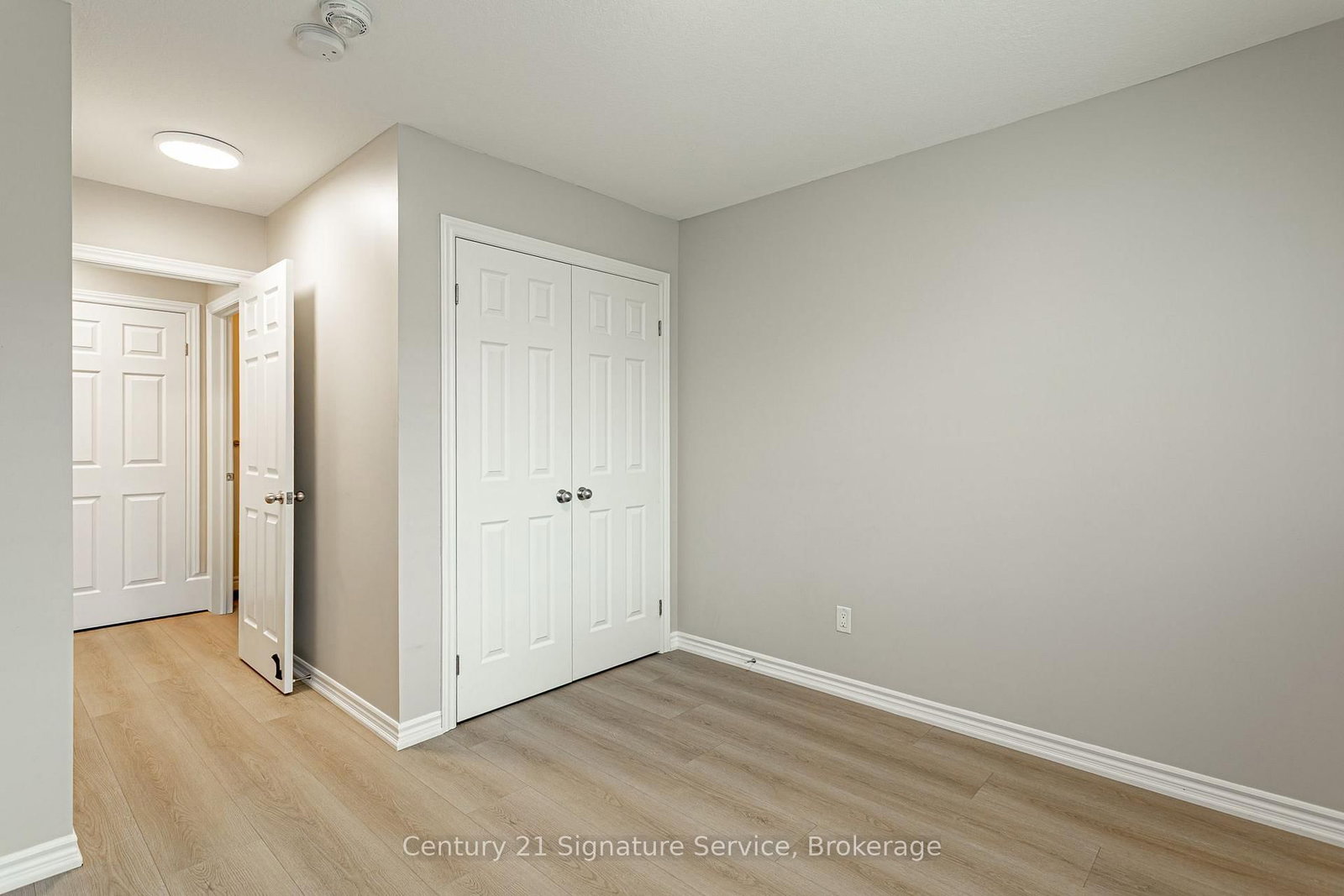 27 Freer Drive • North Dumfries, ON photo 23