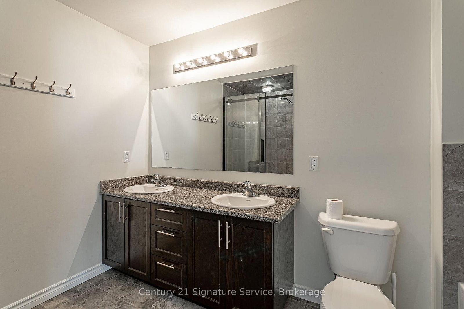 27 Freer Drive • North Dumfries, ON photo 30