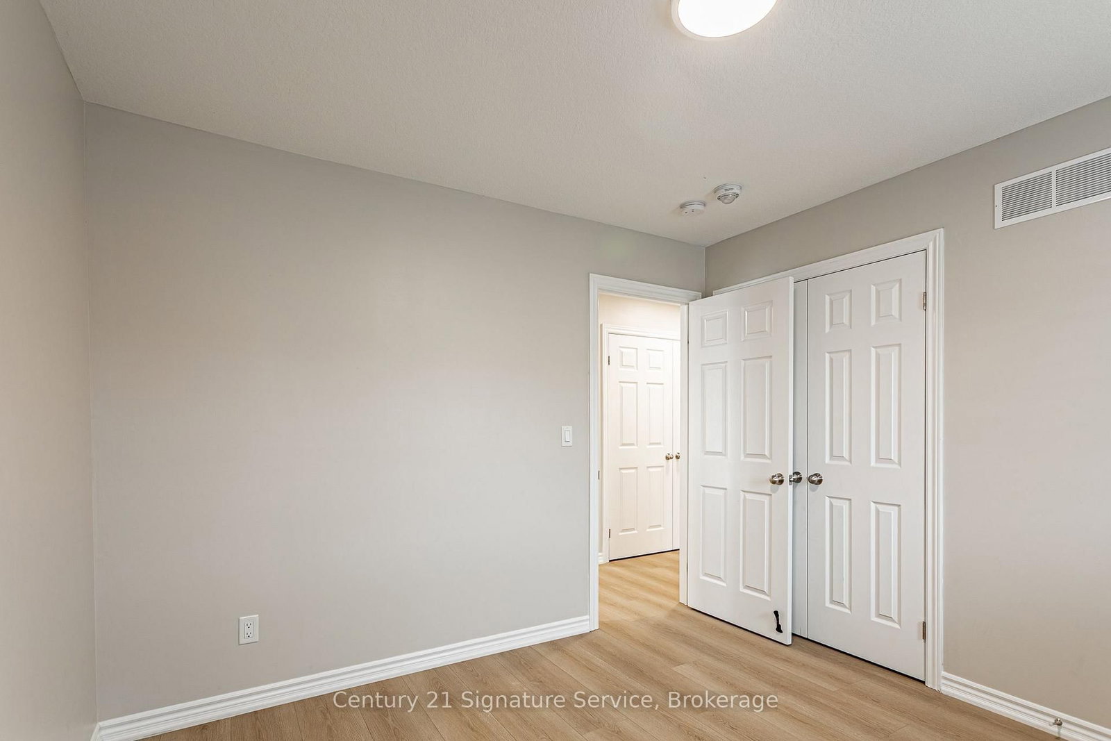 27 Freer Drive • North Dumfries, ON photo 33