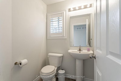 27 Freer Drive • North Dumfries, ON photo 8