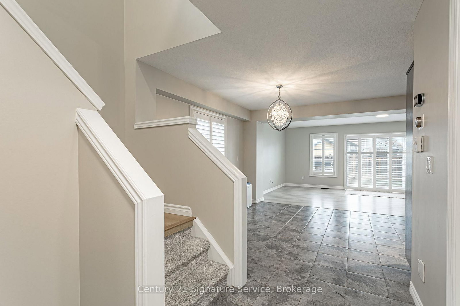 27 Freer Drive • North Dumfries, ON photo 9