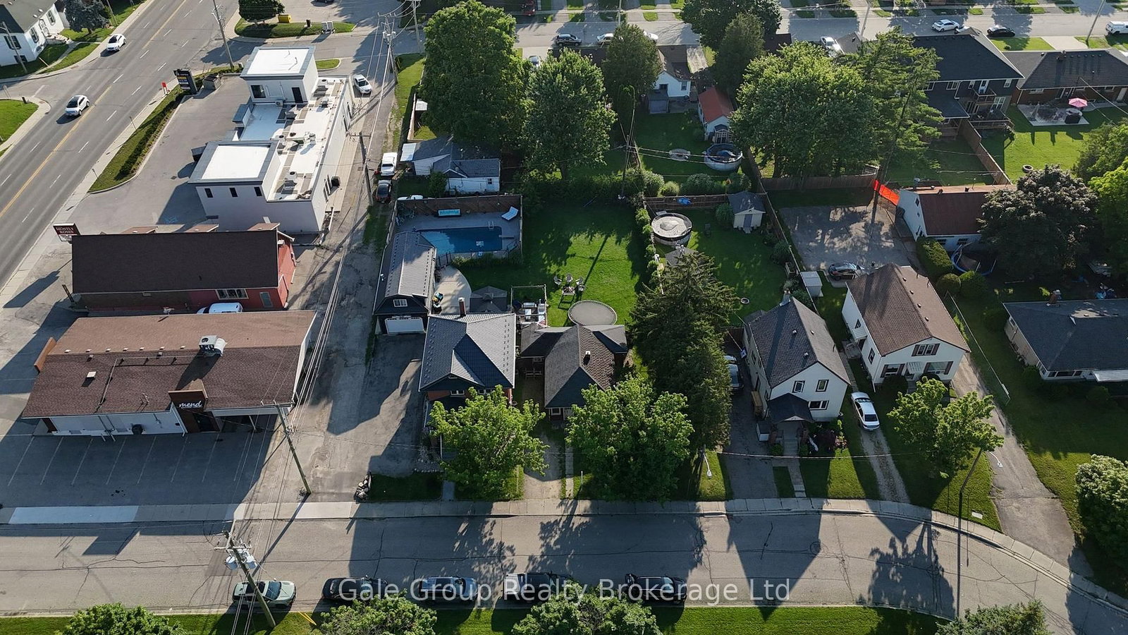 7 Fidler Avenue • Woodstock, ON photo 33