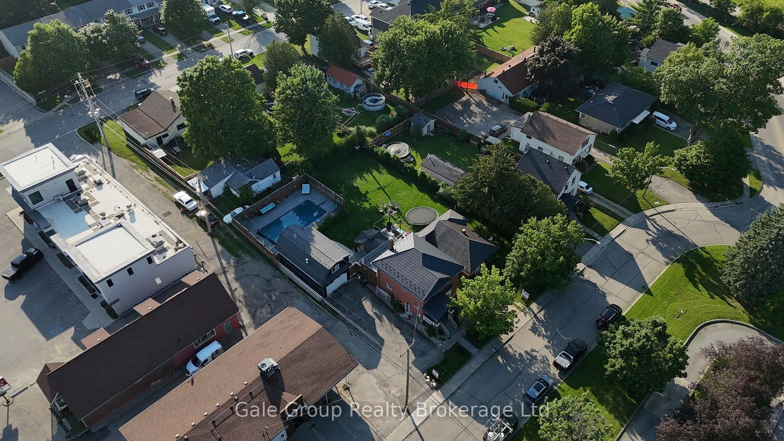 7 Fidler Avenue • Woodstock, ON photo 34