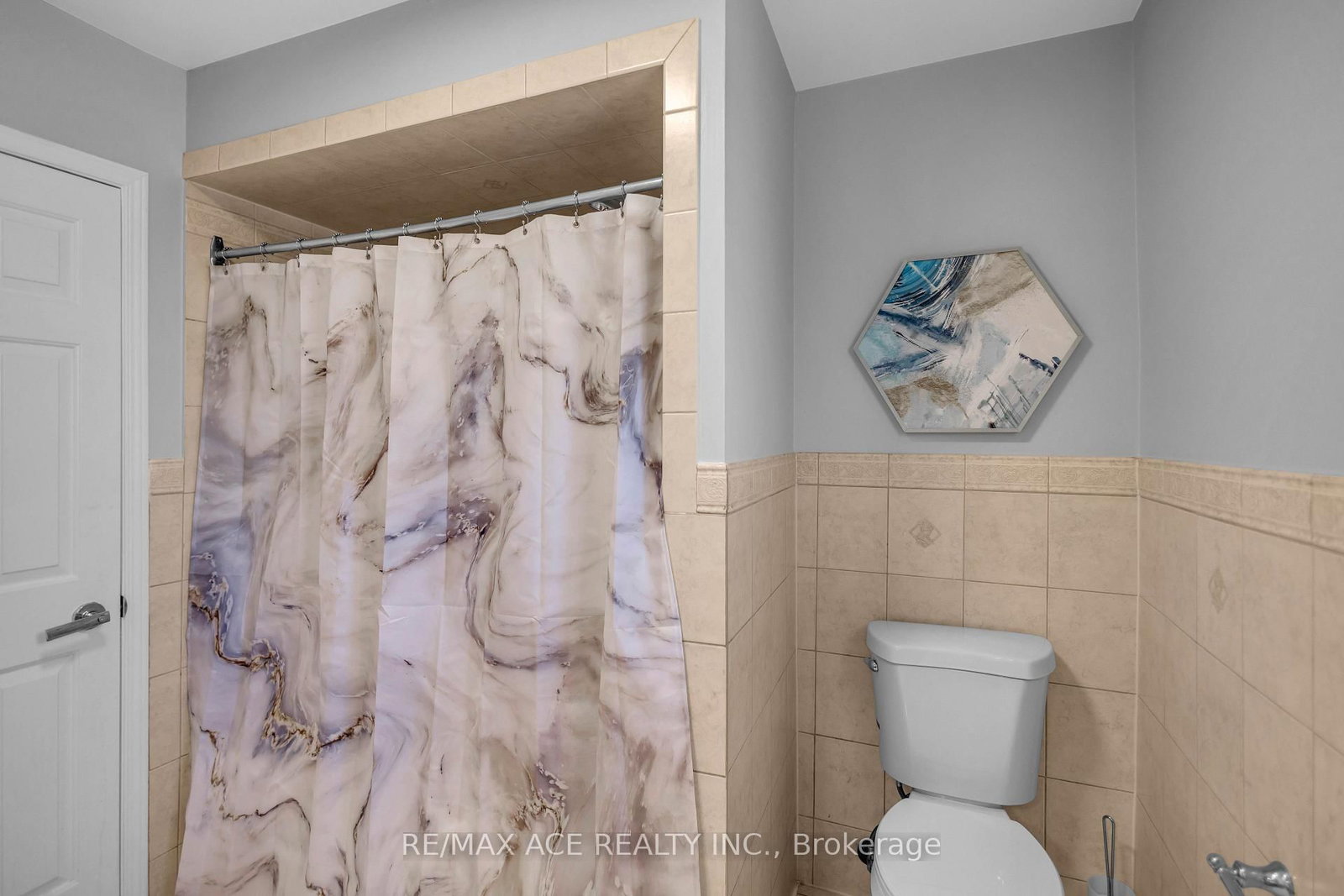31 Vega Crescent • Hamilton, ON photo 32