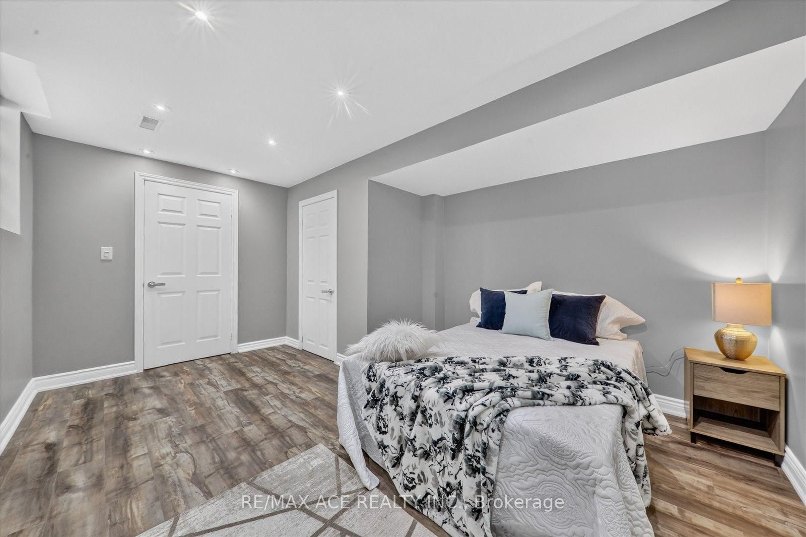 31 Vega Crescent • Hamilton, ON photo 38