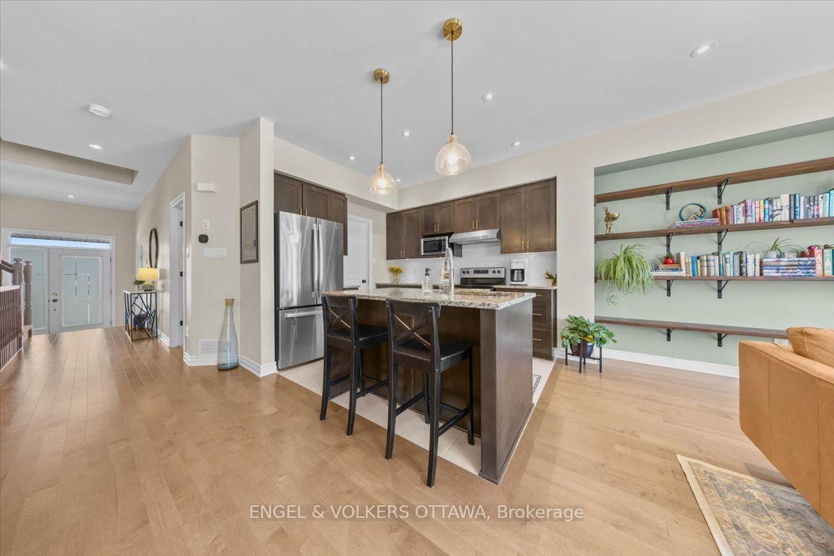 556 Triangle Street • Ottawa, ON photo 10