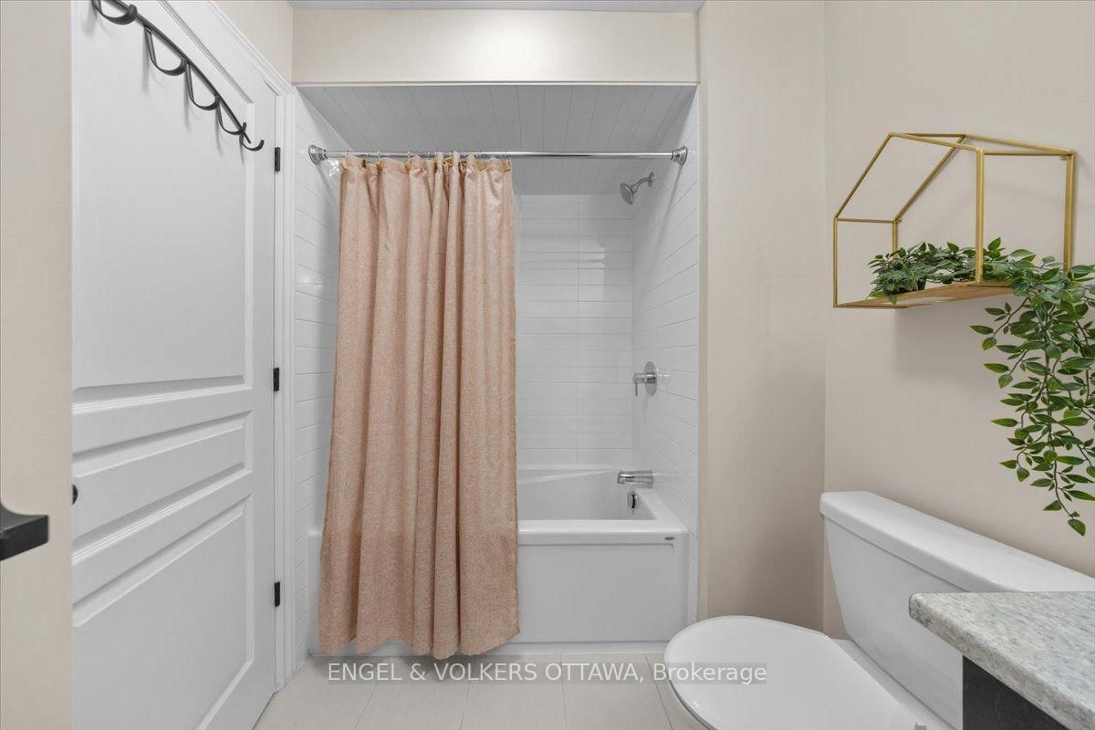 556 Triangle Street • Ottawa, ON photo 42