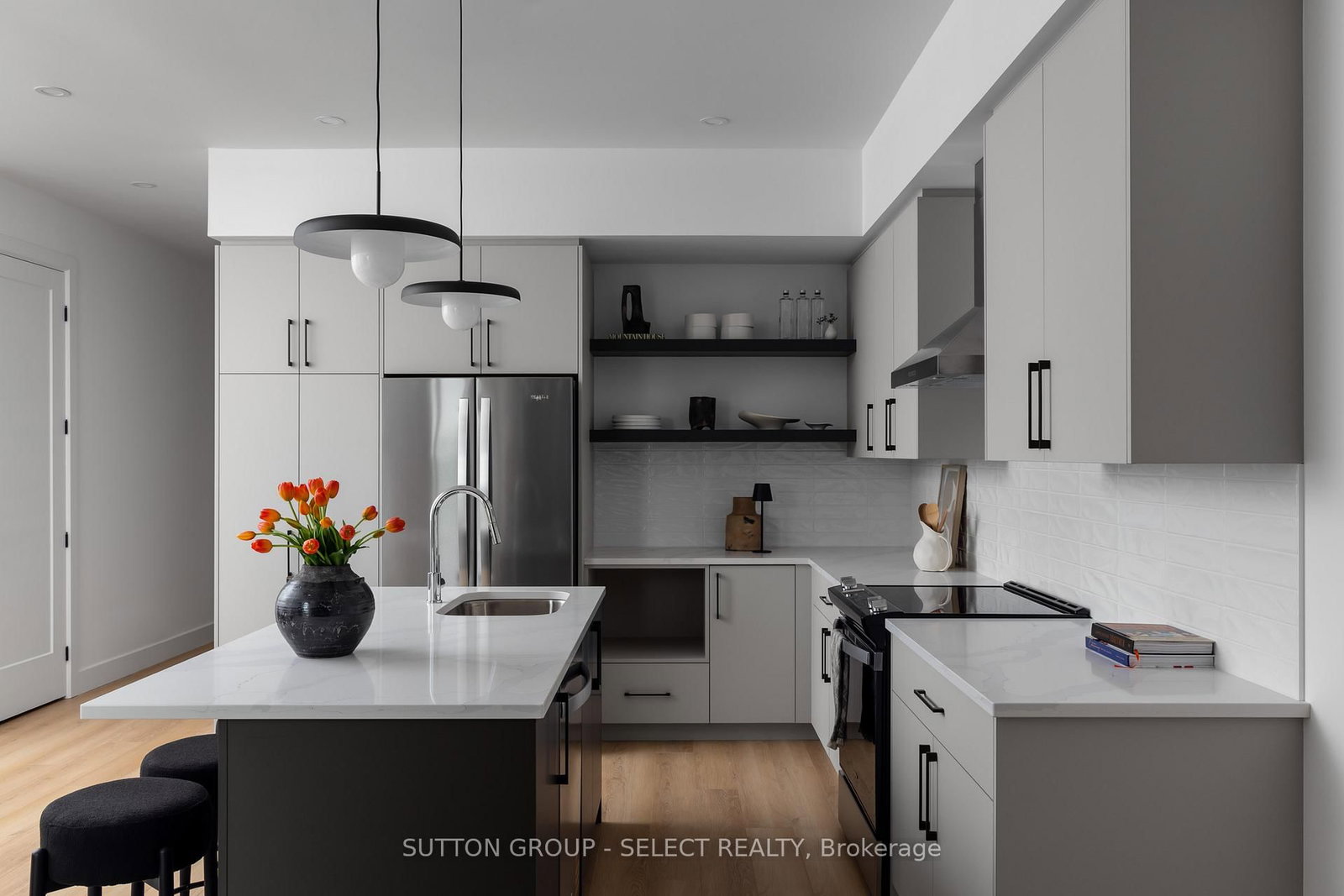 31 Optimist Drive • Southwold, ON photo 8