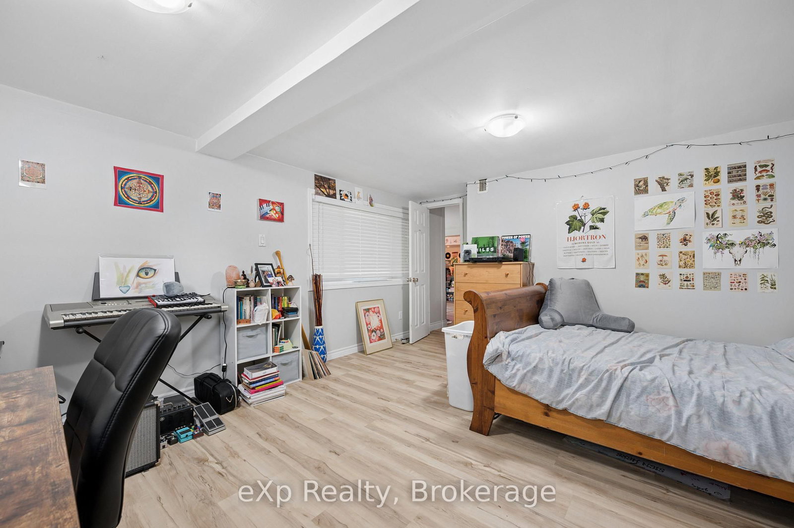 39 Keats Cres, Guelph, view 33