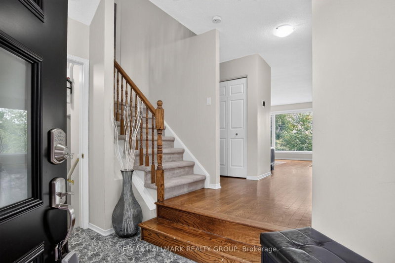 19 Windeyer Crescent