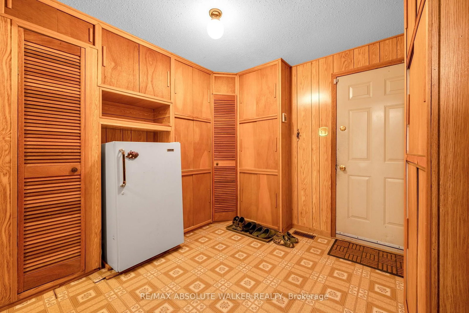 219 Deerwood Drive • Kinburn, ON photo 23