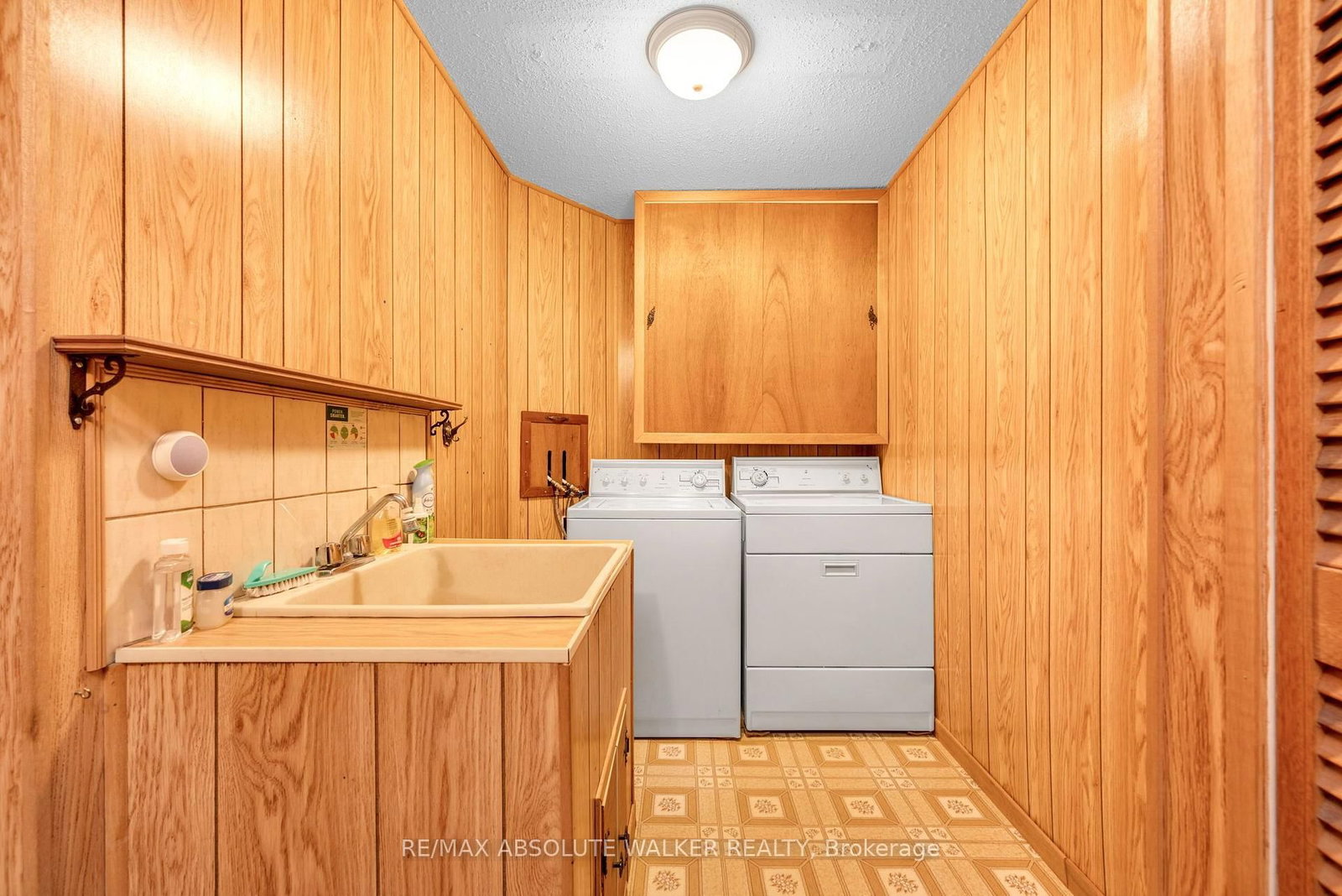 219 Deerwood Drive • Kinburn, ON photo 25