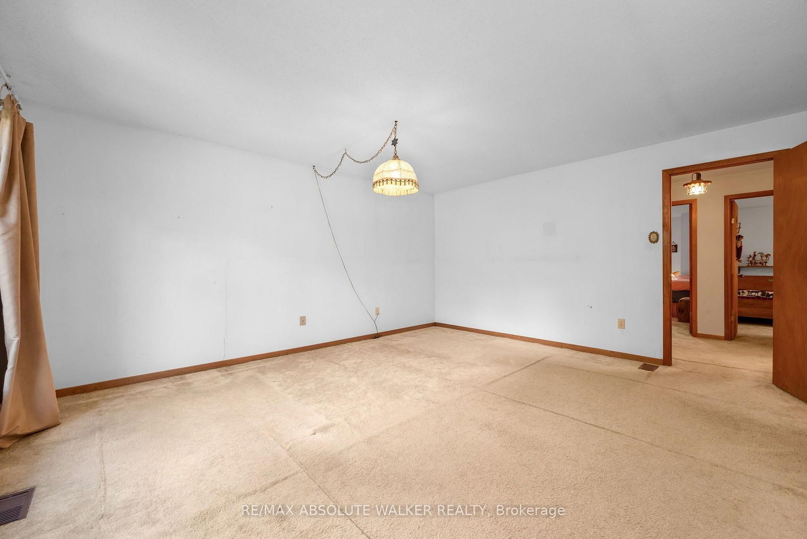 219 Deerwood Drive • Kinburn, ON photo 28