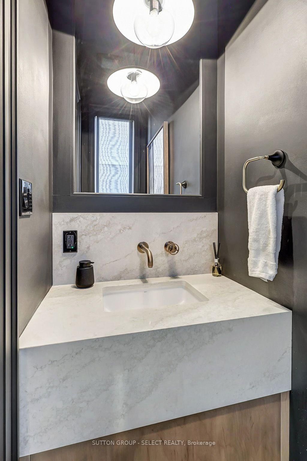 239 Foxborough Place • Thames Centre, ON photo 21