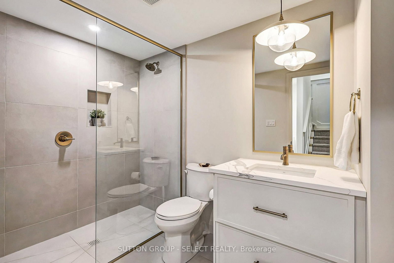 239 Foxborough Place • Thames Centre, ON photo 37