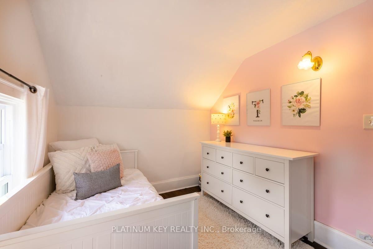 8624 Glendon Drive • Strathroy-Caradoc, ON photo 21
