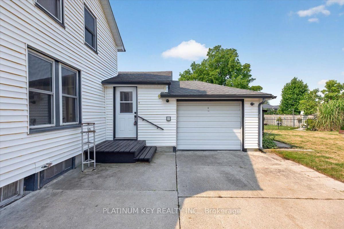 8624 Glendon Drive • Strathroy-Caradoc, ON photo 27