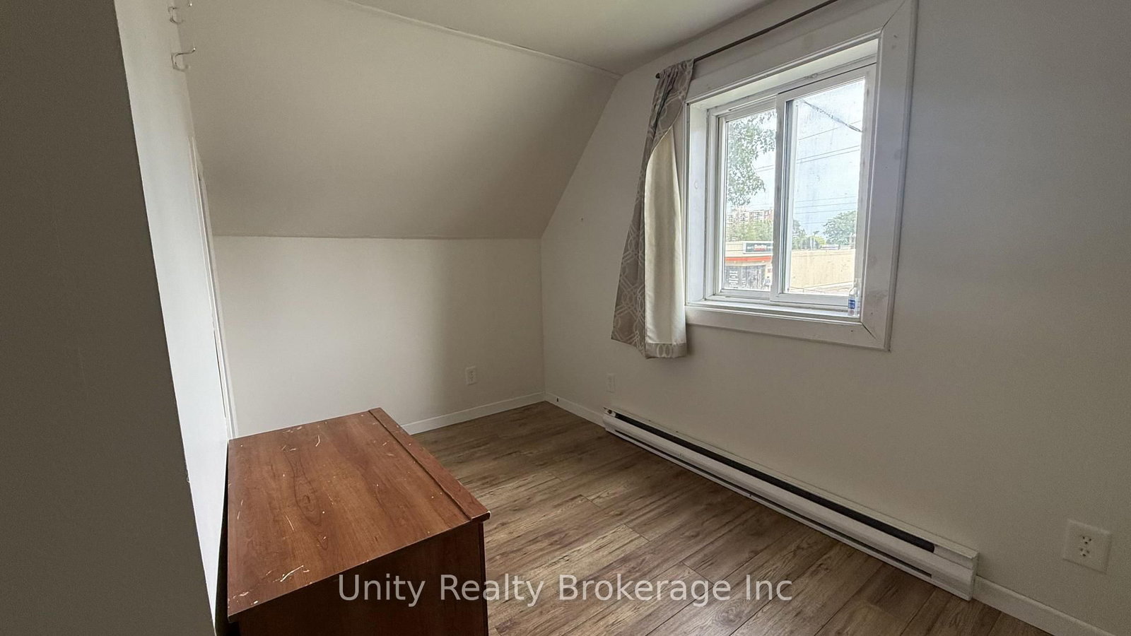 394 Bridge Street E • Belleville, ON photo 21