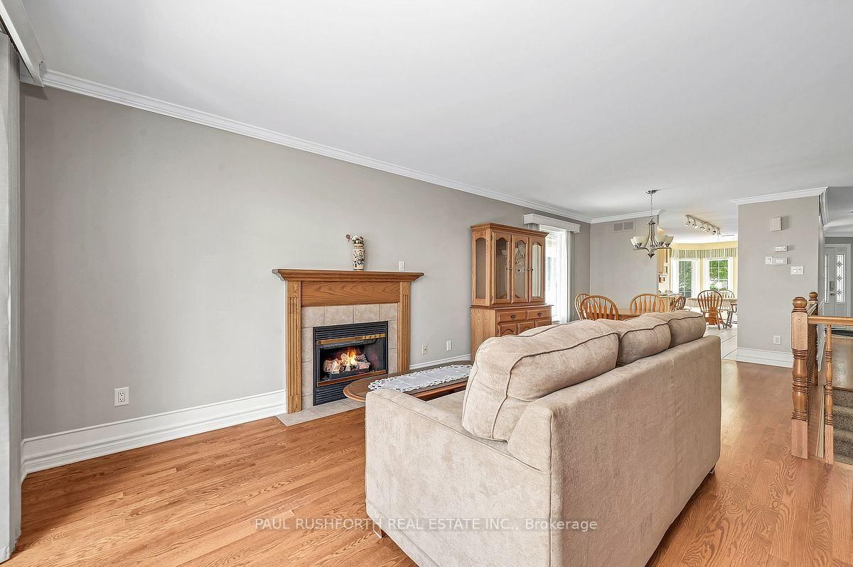 1025 Valin Street • Ottawa, ON photo 8