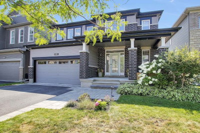 636 Eagle Crest Heights • Ottawa, ON photo 2