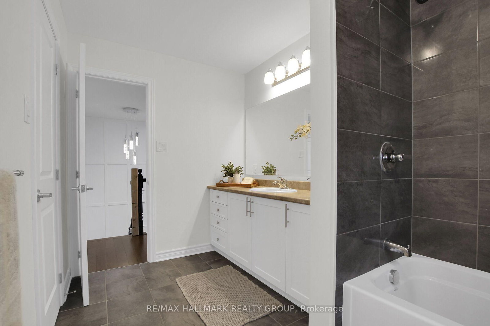 636 Eagle Crest Heights • Ottawa, ON photo 29