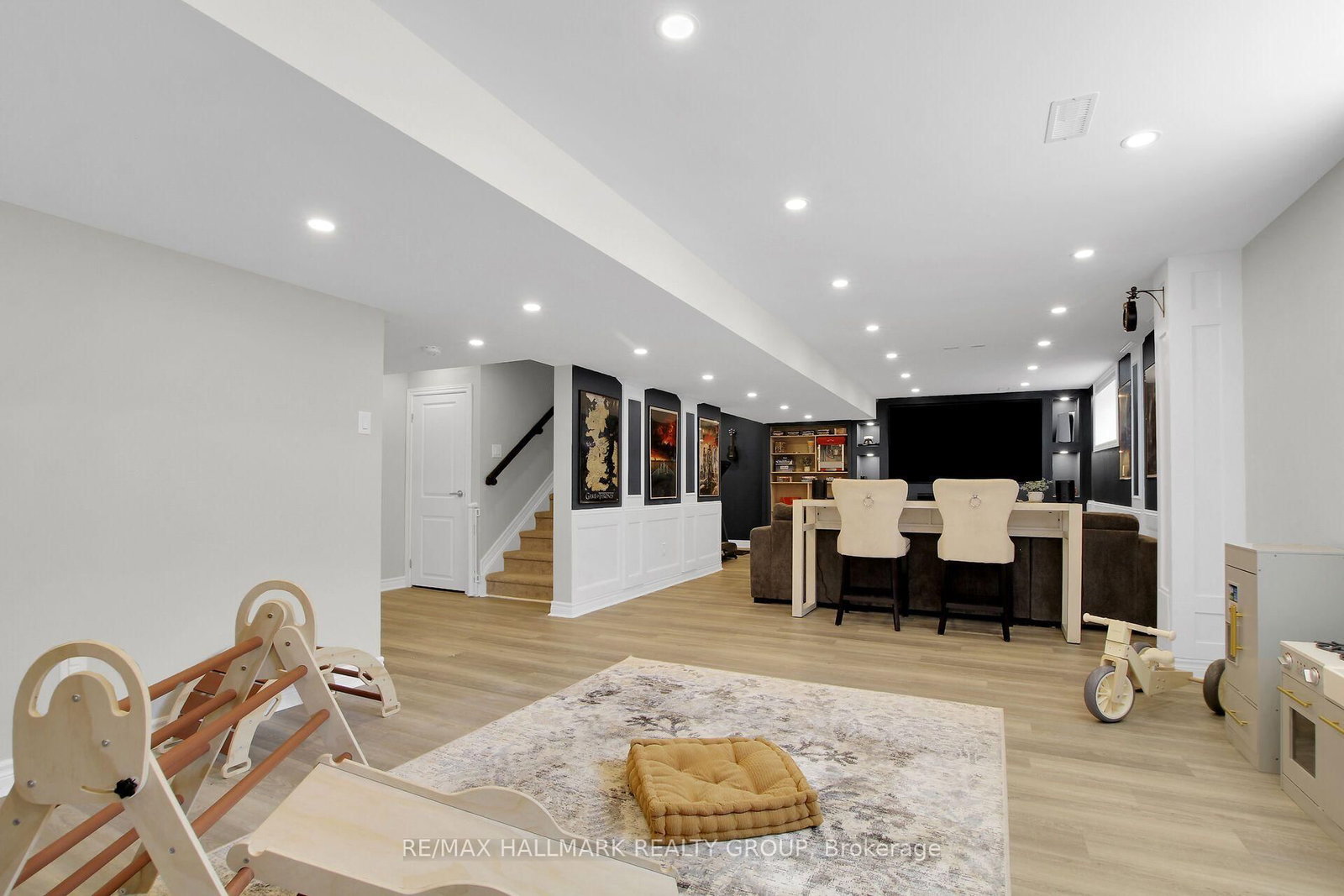 636 Eagle Crest Heights • Ottawa, ON photo 38
