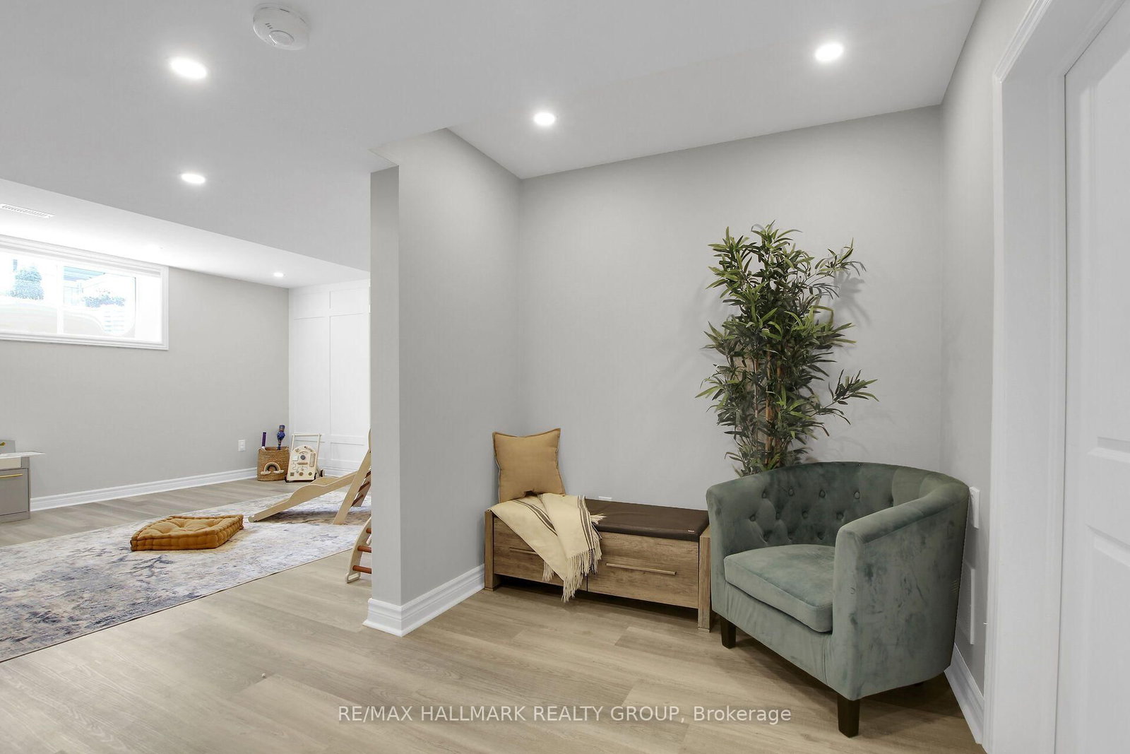 636 Eagle Crest Heights • Ottawa, ON photo 40