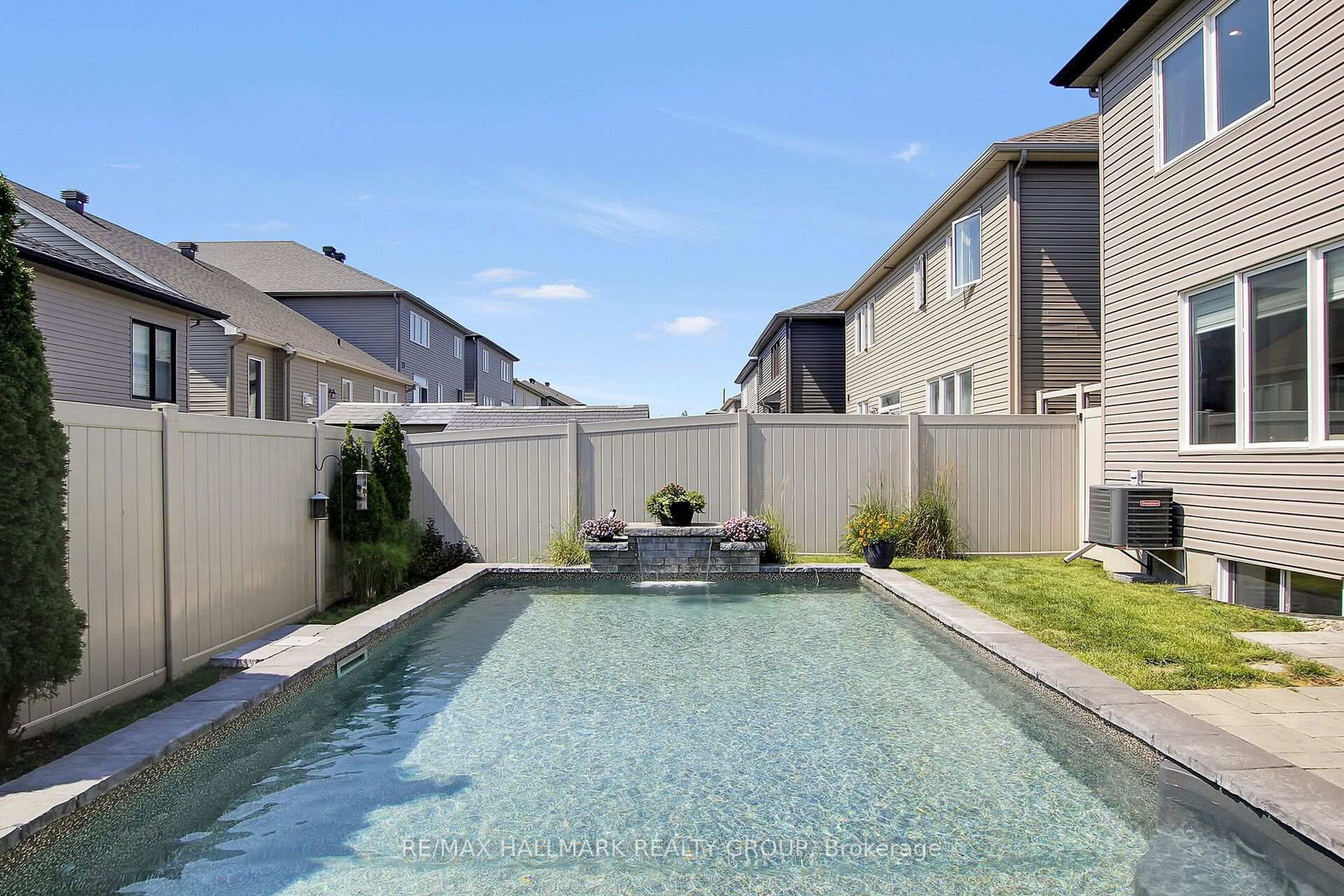 636 Eagle Crest Heights • Ottawa, ON photo 42