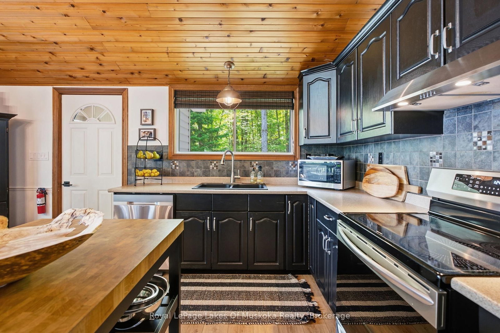 73 Fog Fire Point Lane • Kearney, ON photo 23