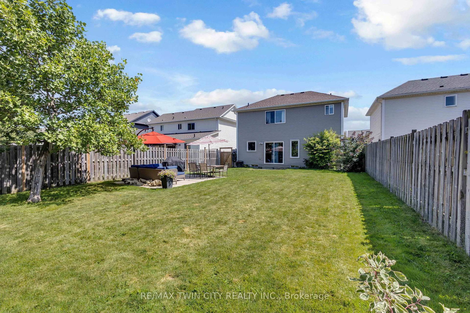 30 Stowe Terrace • Brantford, ON photo 32