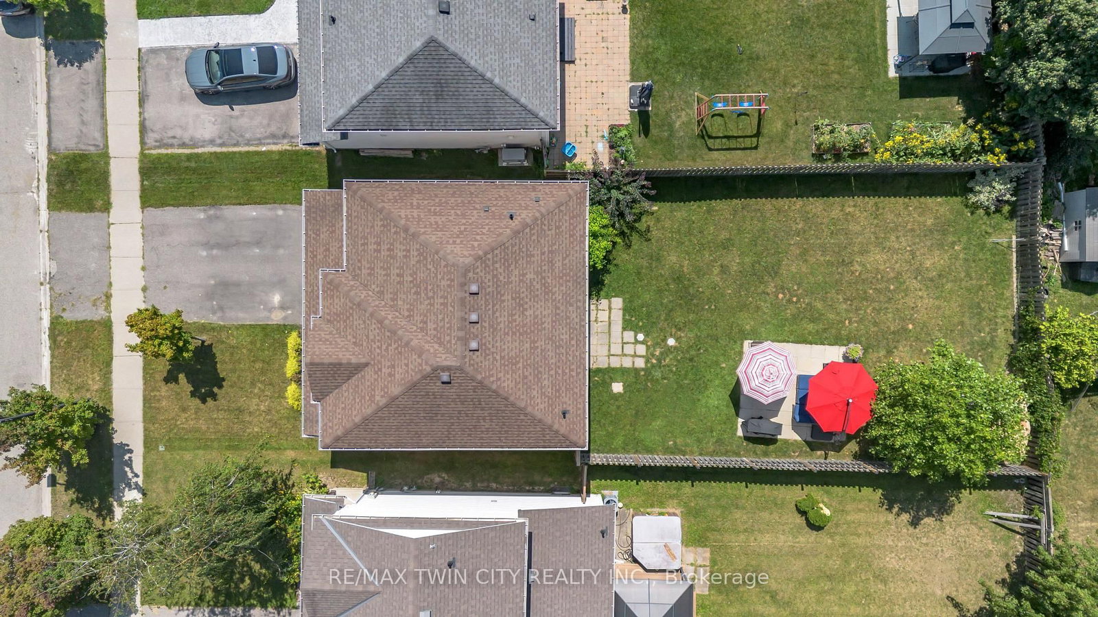 30 Stowe Terrace • Brantford, ON photo 38