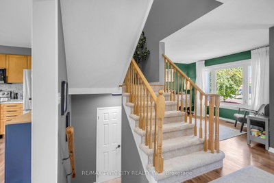 30 Stowe Terrace • Brantford, ON photo 9