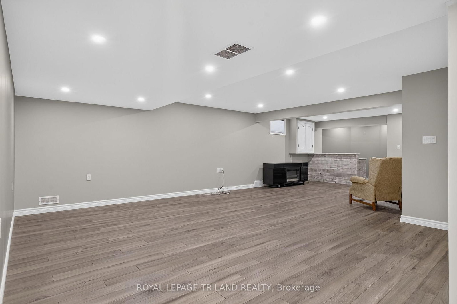 52 Ilderbrook Circle • Middlesex Centre, ON photo 34