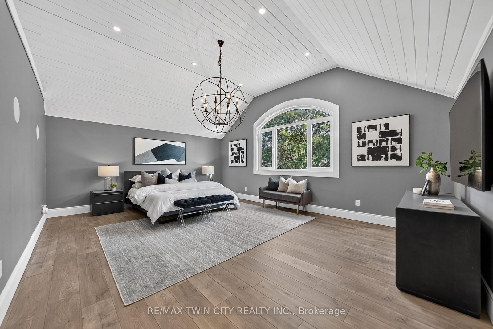 50 Roehampton Court • Kitchener, ON photo 24