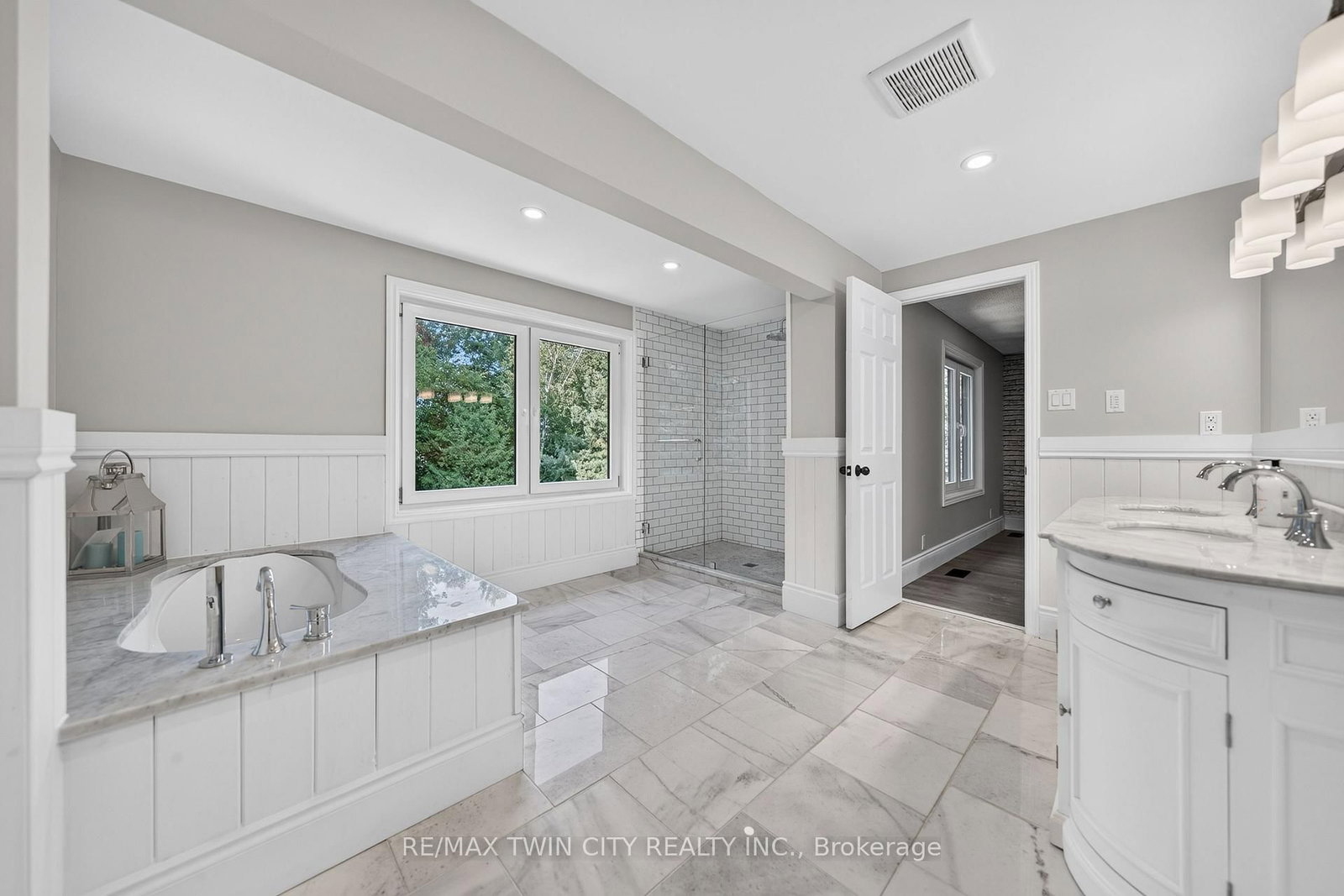 50 Roehampton Court • Kitchener, ON photo 31