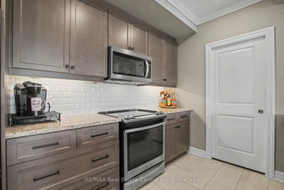 1878 Gordon Street • #401 • Guelph, ON photo 8