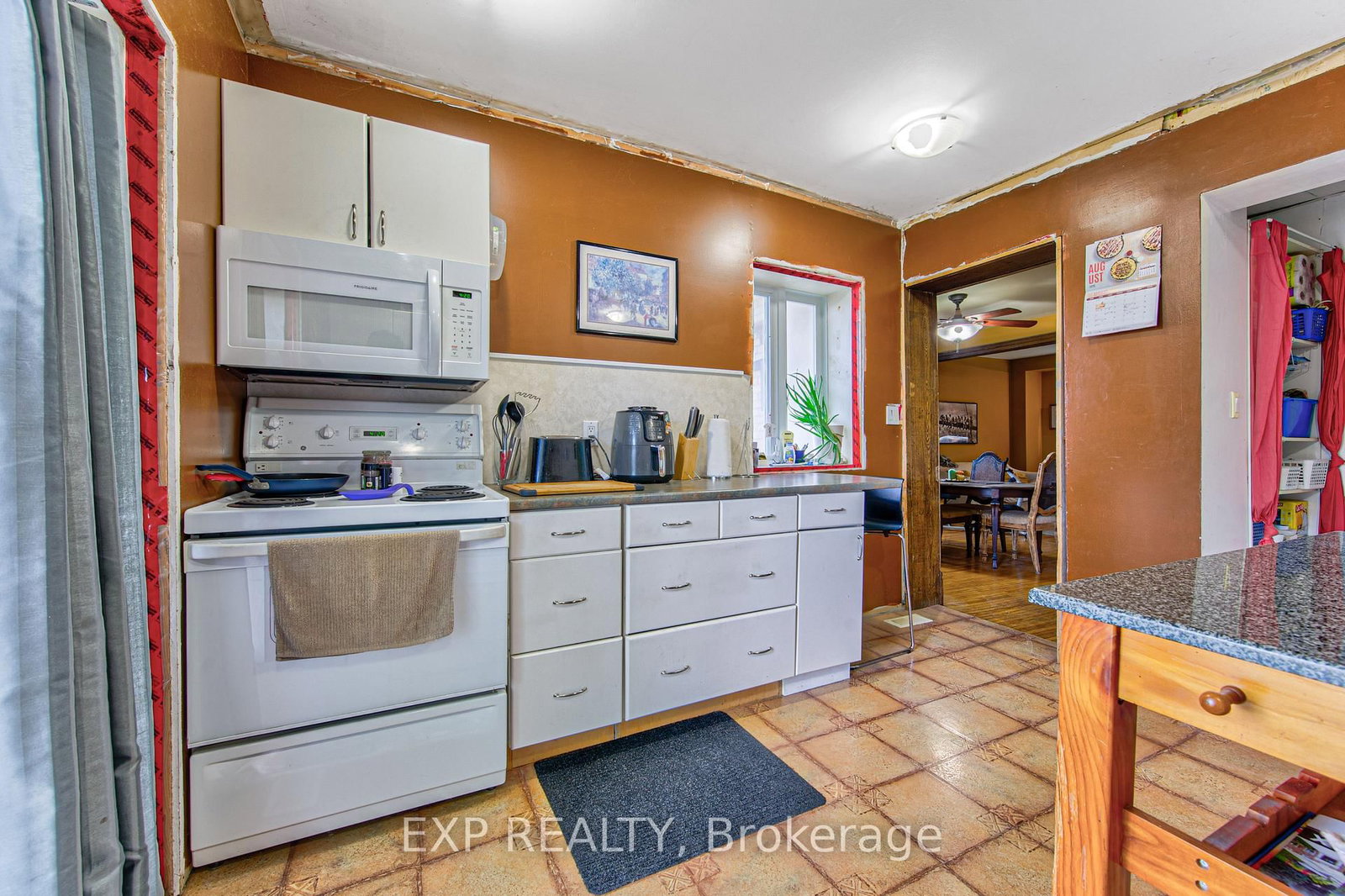 153 Fountain Street N • Cambridge, ON photo 12