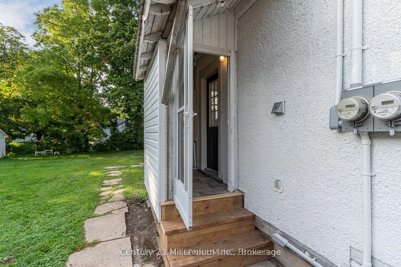 276 Edward Street • North Huron, ON photo 23