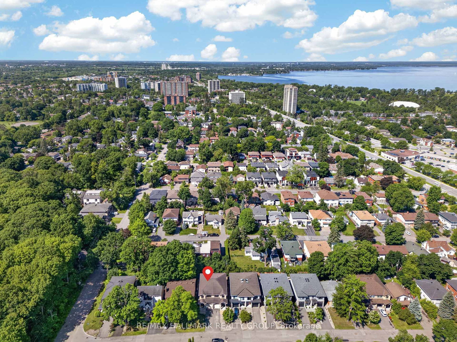 856 Norton Avenue • Ottawa, ON photo 1