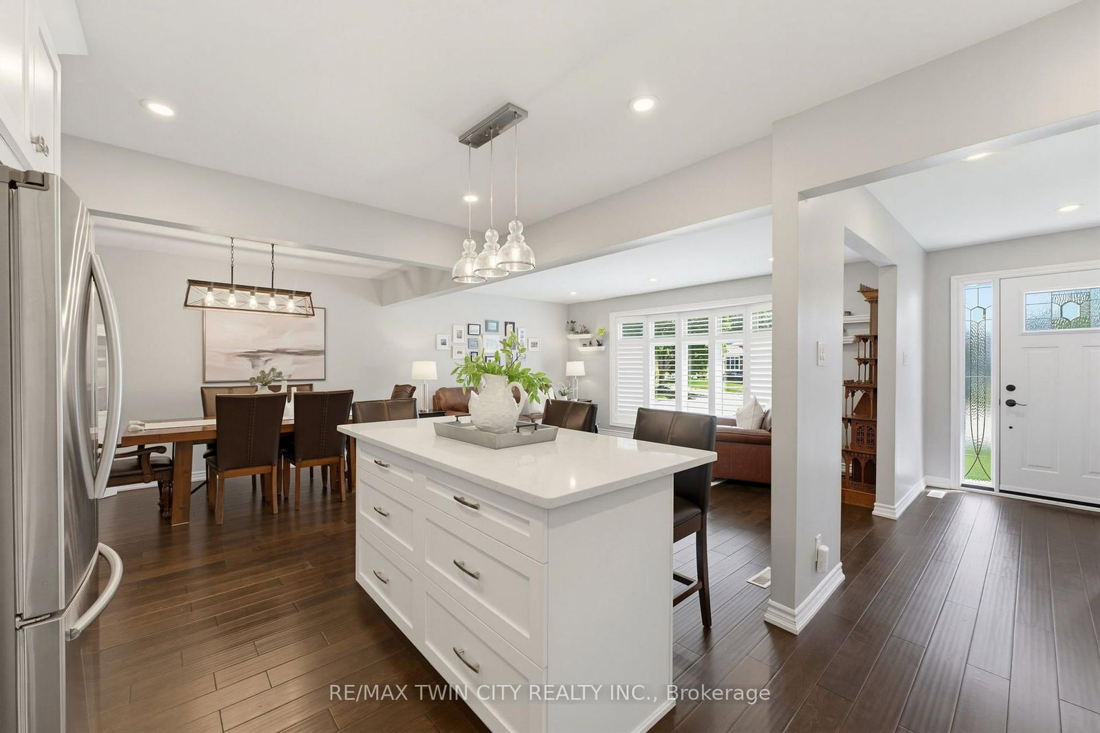 20 Clover Court • Brant, ON photo 12