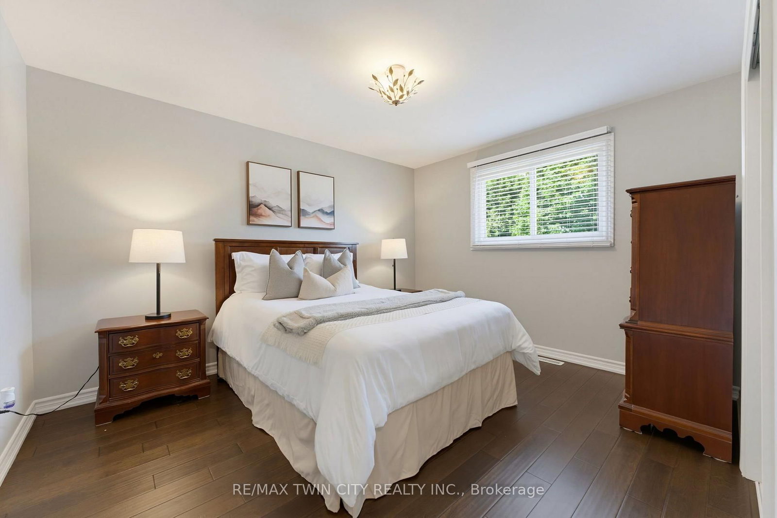 20 Clover Court • Brant, ON photo 16