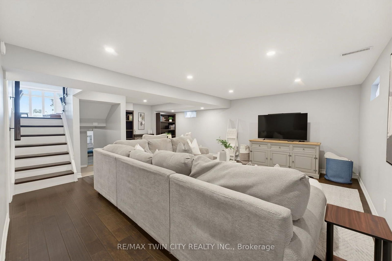 20 Clover Court • Brant, ON photo 23