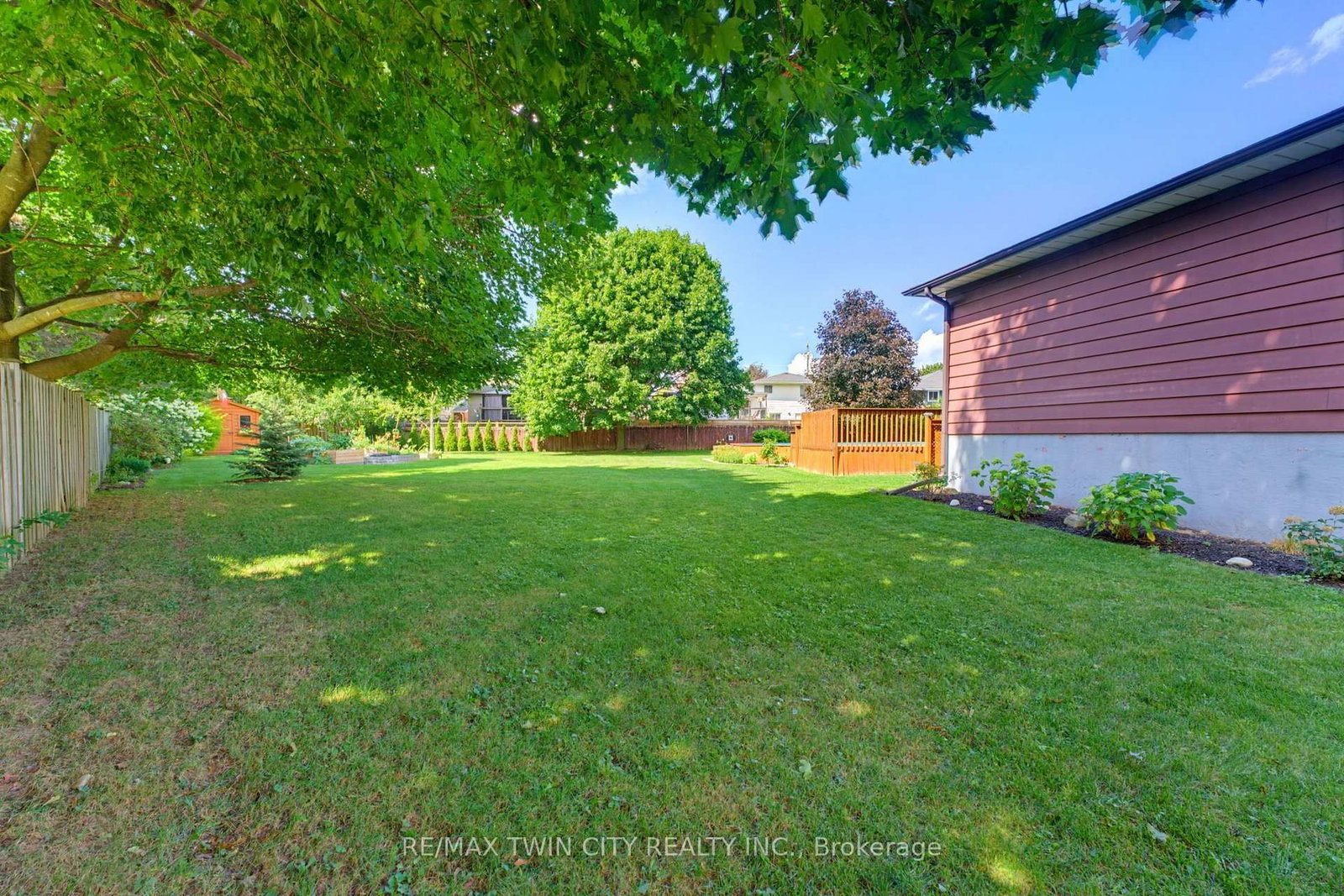 20 Clover Court • Brant, ON photo 31
