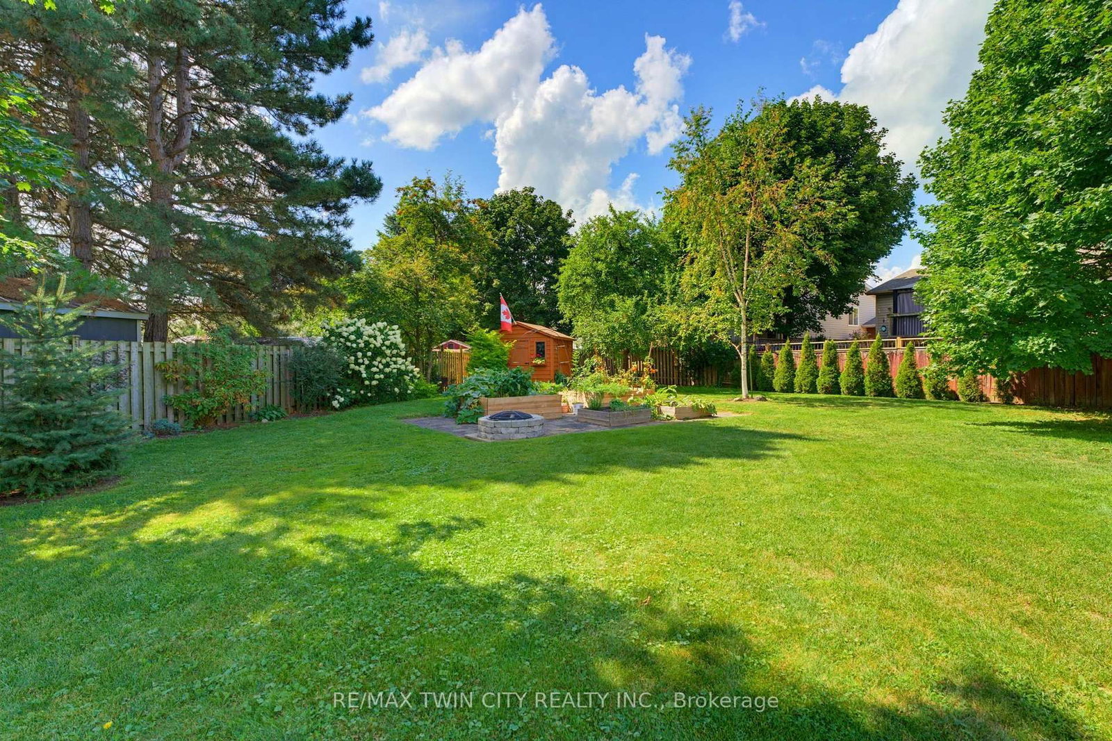 20 Clover Court • Brant, ON photo 32