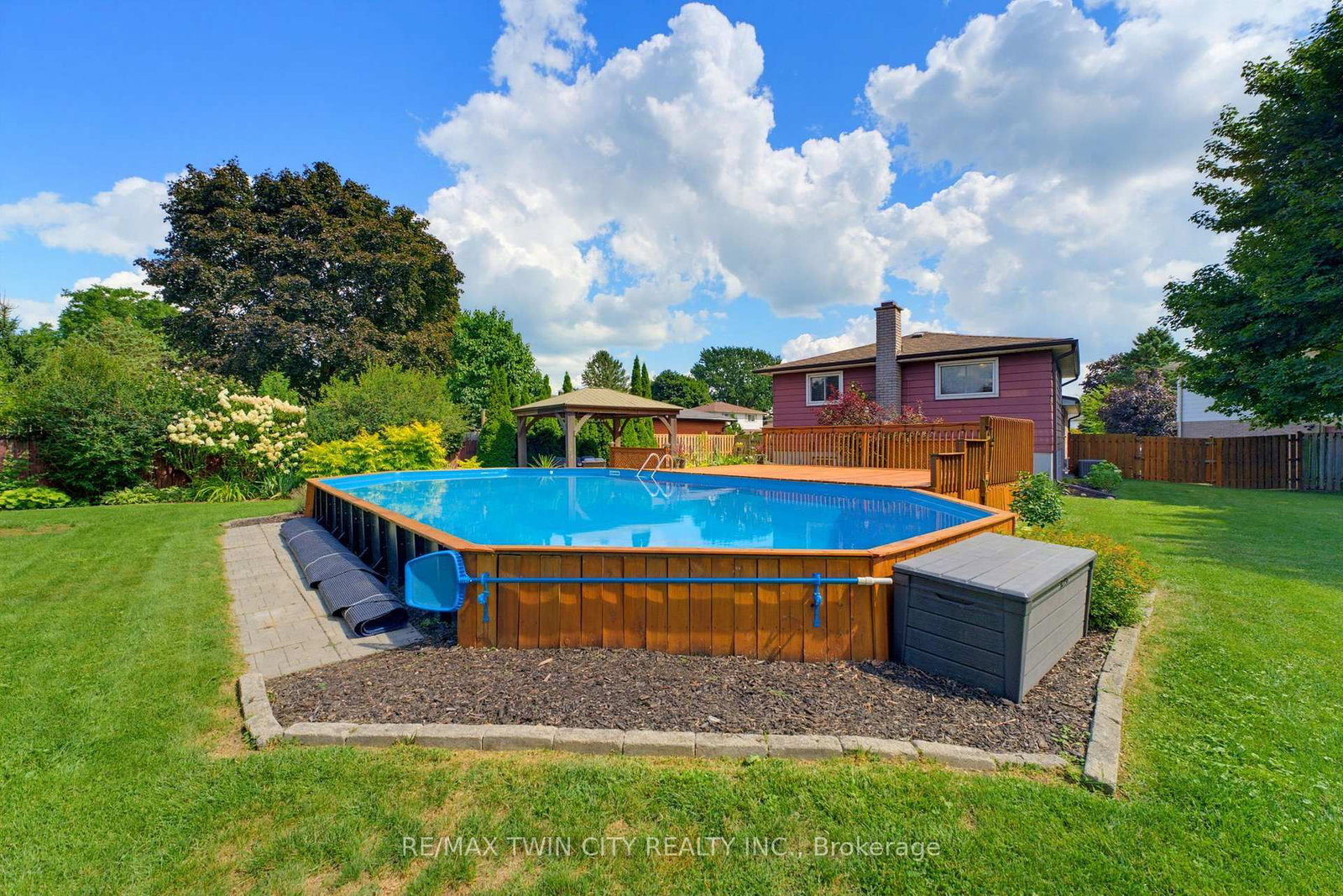 20 Clover Court • Brant, ON photo 34