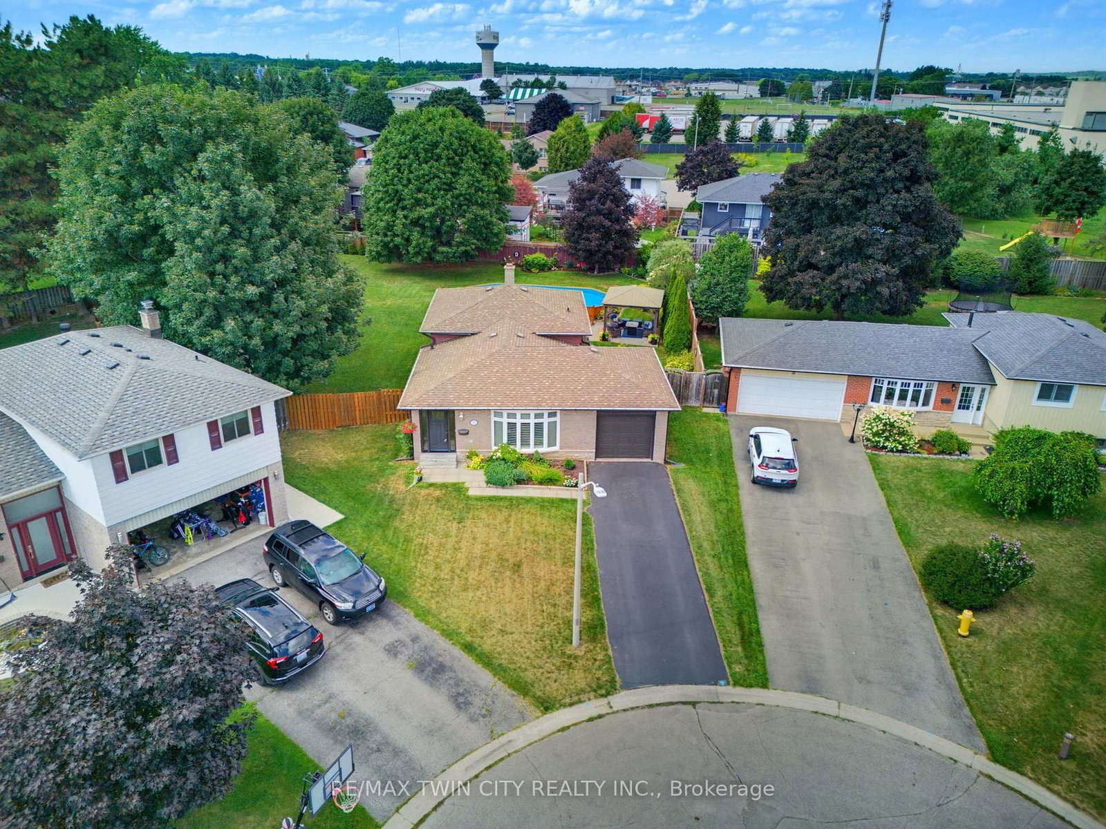 20 Clover Court • Brant, ON photo 38